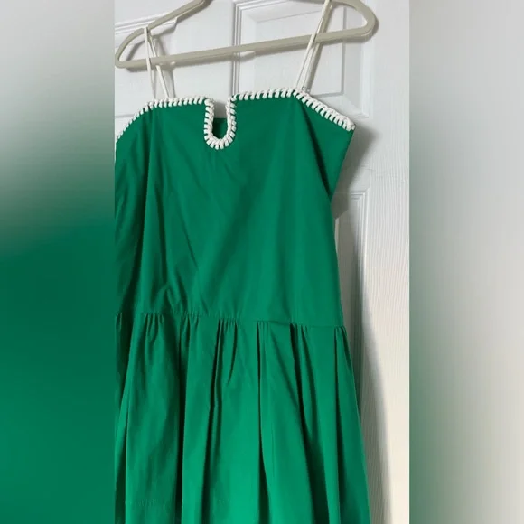 TCEC Vibrant Green Mini Dress with White Accents - Picture 4 of 8
